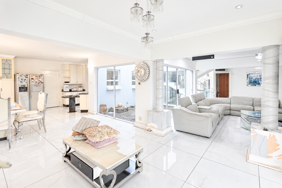 5 Bedroom Property for Sale in Selborne Eastern Cape